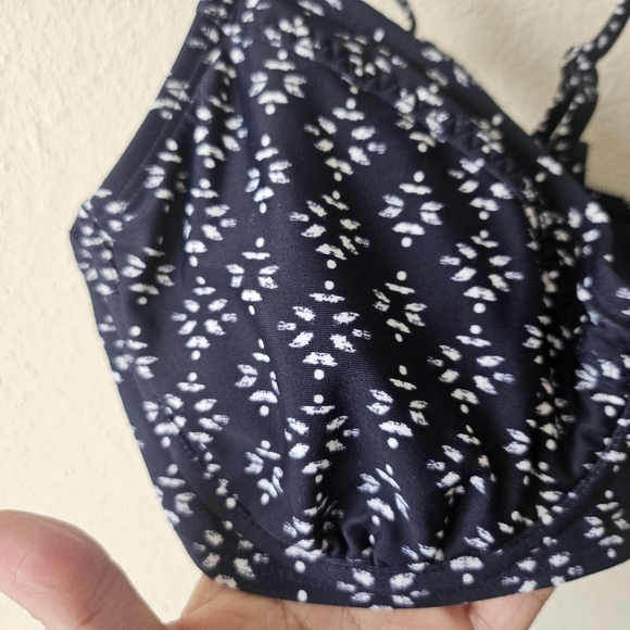 Athleta Women's Navy Taza Kaimana Ruched Bikini Top Size 34BC. - Picture 5 of 10